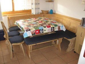 Dining - Ferienchalet Friedl by Interhome (Aschau im Chiemgau)