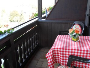 Outdoor dining - "Kranzhorn-Blick" by Interhome (Oberaudorf)