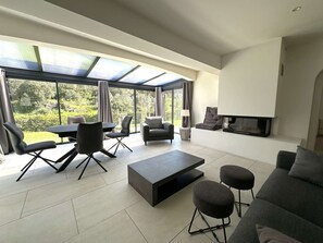 TV - Villa for 6 people with pool, just steps from the Golf de Valcros, in La Londe-Les-Maures (LA LONDE LES MAURES)
