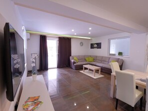 Living area - Newly built (2018), fully detached holiday villa with a private swimming pool by Interhome (Bokordici)