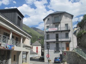 Exterior - Apartment  by Interhome (Barèges)