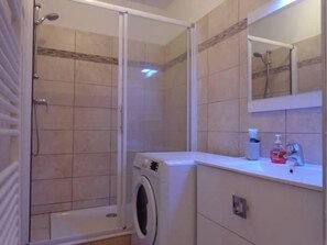 Towels - Apartment  by Interhome (Barèges)