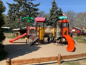 Children’s area - in Hoben mit Grill und Terrasse by Interhome (Alt Jassewitz)