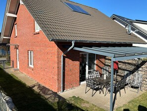 Outdoor dining - in Hoben mit Grill und Terrasse by Interhome (Alt Jassewitz)