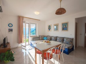 Interior - "Sunny View A2L" mit Balkon by Interhome (Rabac)
