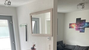 Unclassified image, 5 of 20, button - in ruhiger Lage in Seenähe by Interhome (Oberteuringen)