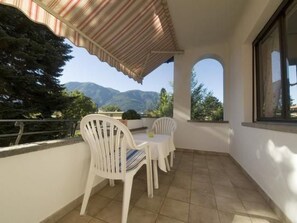 Outdoor dining - Casa Thuja Nr. 2 by Interhome (Ascona)