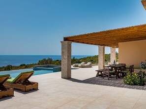 Pool - Terra Lucis Mountain Residences - Äther-Villa by Interhome (Agios Leon)