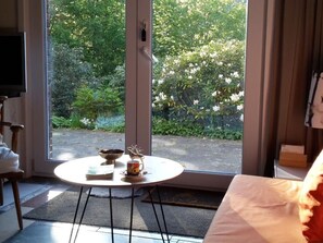 TV, fireplace - in Zendscheid mit Offenem Kamin by Interhome (Zendscheid)