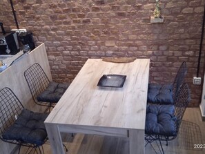Dining - "Haris nest" by Interhome (Messonggi)