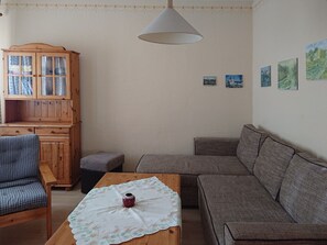 Living area - mit Garten, Weinlaube und Aussenpool by Interhome (Kössern)