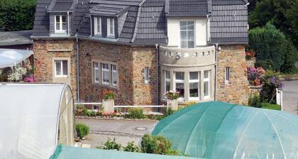 Goldbergvilla 7-9 P. by Interhome