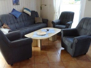 TV, fireplace - Vacation home am See by Interhome (Dümmer)