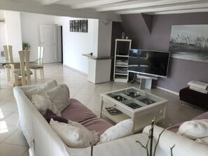 Fernseher, DVD-Player