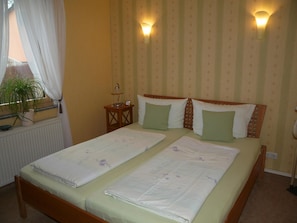 Internet - Große Ferienwohnung mit privater Terrasse by Interhome (Bad Blankenburg)