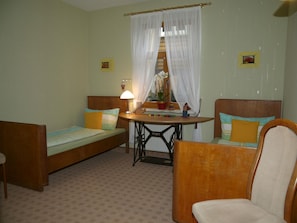 Internet - Große Ferienwohnung mit privater Terrasse by Interhome (Bad Blankenburg)