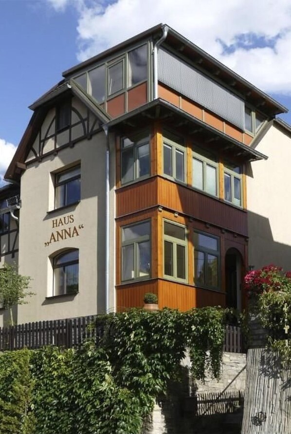 Exterior - Große Ferienwohnung mit privater Terrasse by Interhome (Bad Blankenburg)