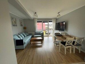 TV - Wohnung in der Próżna-Straße in Kołobrzeg by Interhome (Kolobrzeg)