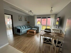 TV - Wohnung in der Próżna-Straße in Kołobrzeg by Interhome (Kolobrzeg)