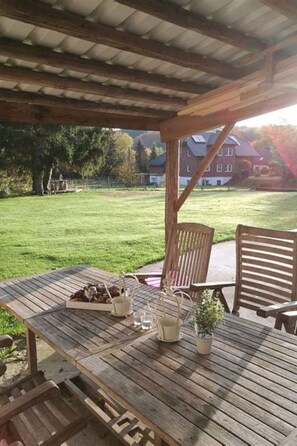 Outdoor dining - Haus SchneiderKätche by Interhome (Berlingen)