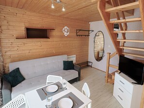 TV - Wohnung "Aurora 4" z tarasem by Interhome (Ustka)