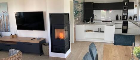 Refrigerador, microondas, horno, lavavajillas