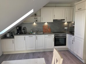 Fridge, microwave, oven, dishwasher - Apartment Möwe by Interhome (Baabe)