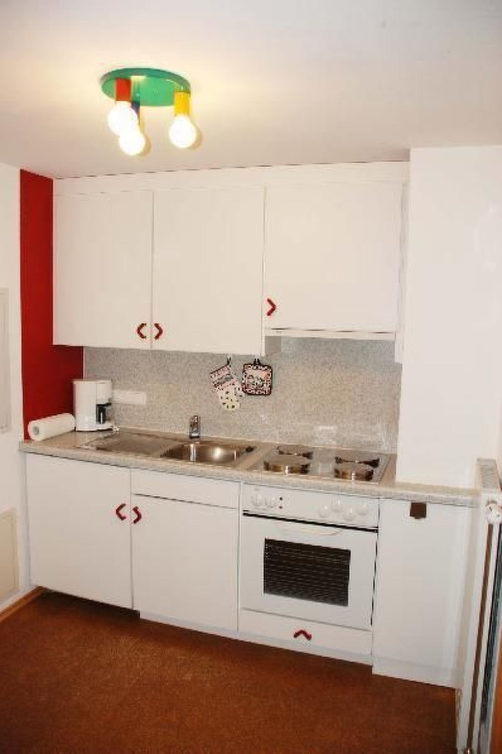 Fridge, oven, cookware/dishes/utensils