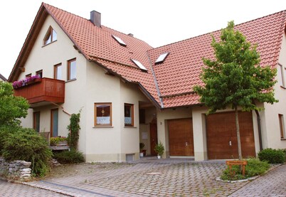 Komfortable Ferienwohnung in Ebensfeld by Interhome