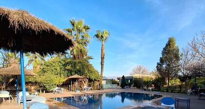 Landgut "Dar Al Hamra" Pool Garten und Bio-Bauernhof by Interhome