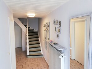 Interior - Geräumiges Ferienhaus in Holzerath mit Garten by Interhome (Holzerath)