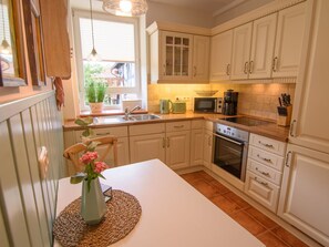 Fridge, microwave, oven, dishwasher - Appartement mit Terrasse by Interhome (Rauschenberg)