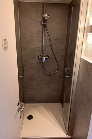 Towels - Altstadtglück im alten Zollhäuschen by Interhome (Hanau)