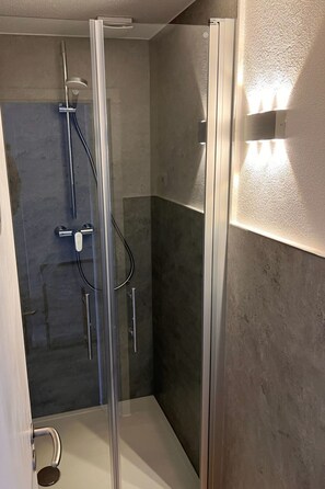 Towels - Altstadtglück im alten Zollhäuschen by Interhome (Hanau)