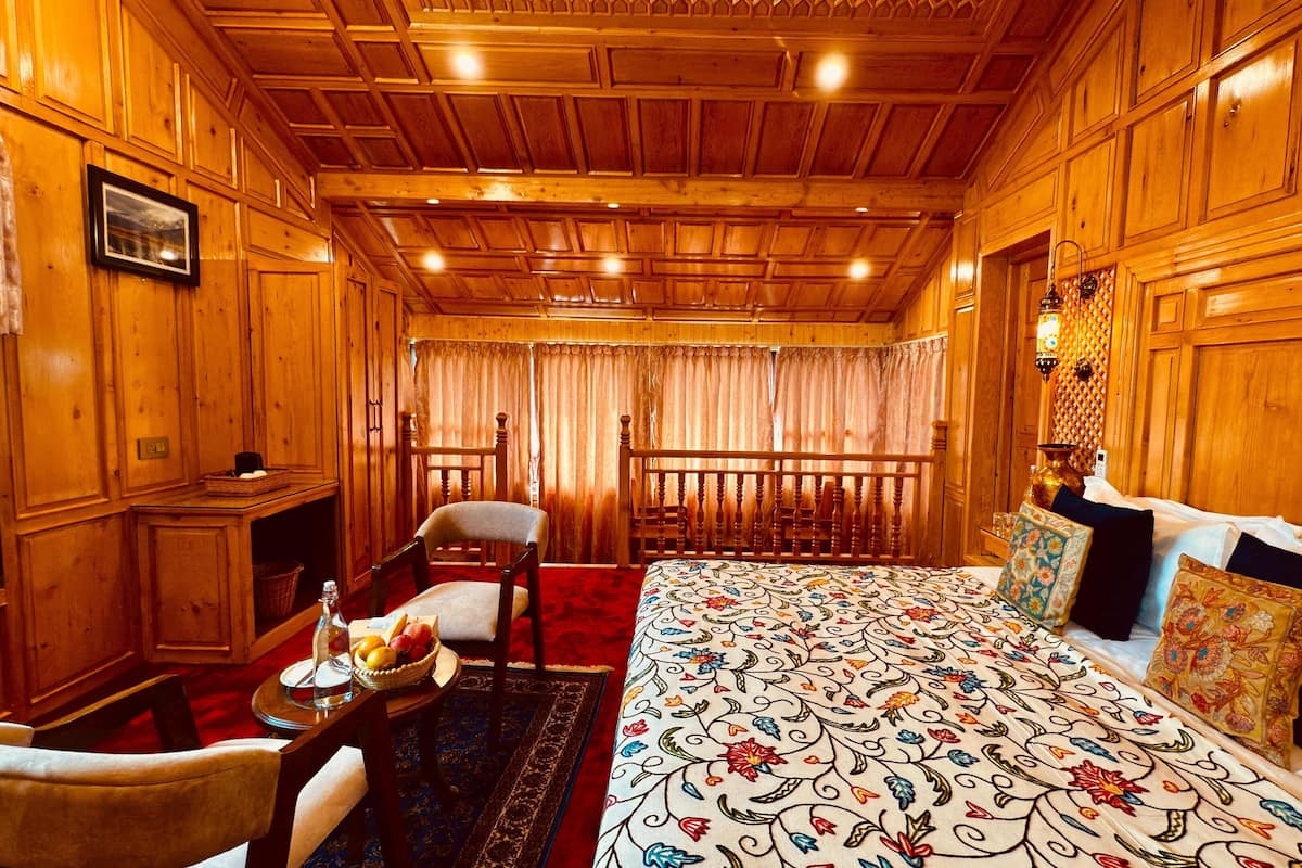 Superior Room, Hill View | Laptop workspace, free WiFi