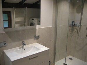 Bathroom - Forsthaus Chiemsee by Interhome (Chieming)