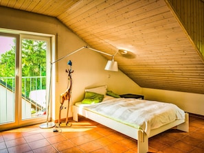 2 bedrooms, Internet