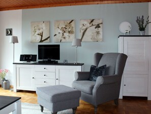 TV, DVD player - Moderne Ferienwohnung mit Balkon by Interhome (Braunlage)