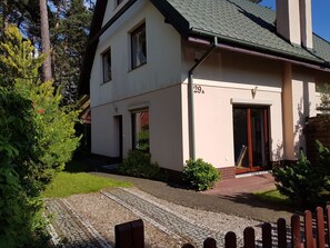 Exterior - in Łukęcin mit Terrasse, Grill und Garten by Interhome (Łukęcin)