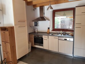 Fridge, microwave, oven, dishwasher - in Łukęcin mit Terrasse, Grill und Garten by Interhome (Łukęcin)