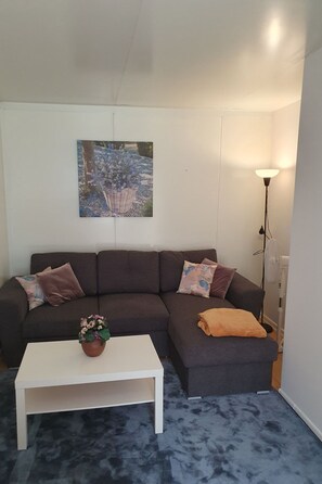 TV - Haus "Am Nussbaum " by Interhome (Sucha Koszalinska)