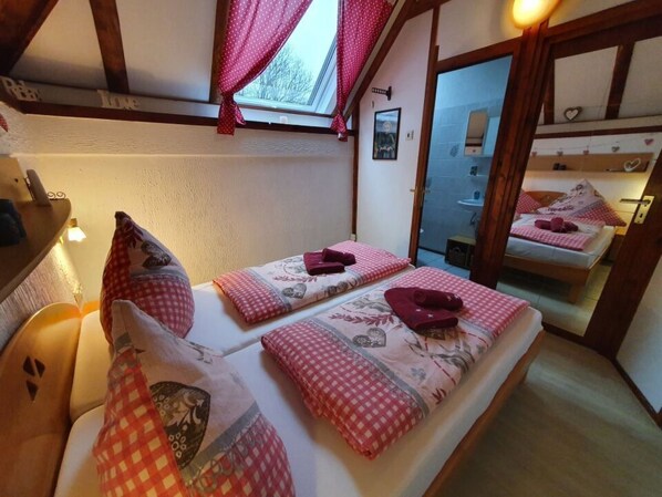 3 bedrooms, internet
