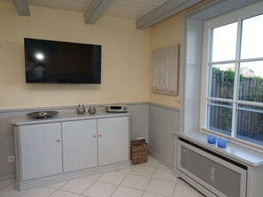 Interior - Wohnung in Morsum mit Garten und Terrasse by Interhome (Archsum)