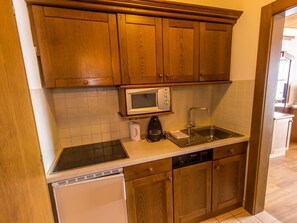 Fridge, microwave, dishwasher, cookware/dishes/utensils - Haus Bergland by Interhome (Bad Kleinkirchheim)