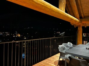 Outdoor dining - Chalet Maibrunnen -A- in Kleinkirchheim by Interhome (Bad Kleinkirchheim)