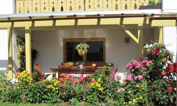 Outdoor dining - Apartment Weber by Interhome (Kirchberg i. Wald)