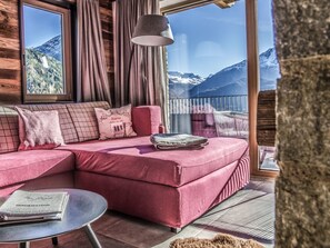TV - Jagd Chalet Sölden by Interhome (Sölden)