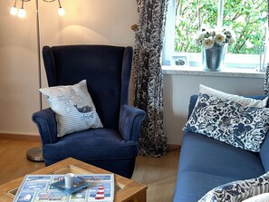 TV, DVD player - Martina by Interhome (Friederikensiel)