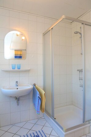 Bathroom - Martina by Interhome (Friederikensiel)