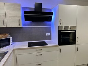 Fridge, microwave, oven, dishwasher - Ferienwohn. Melanie by Interhome (Bad Ems)
